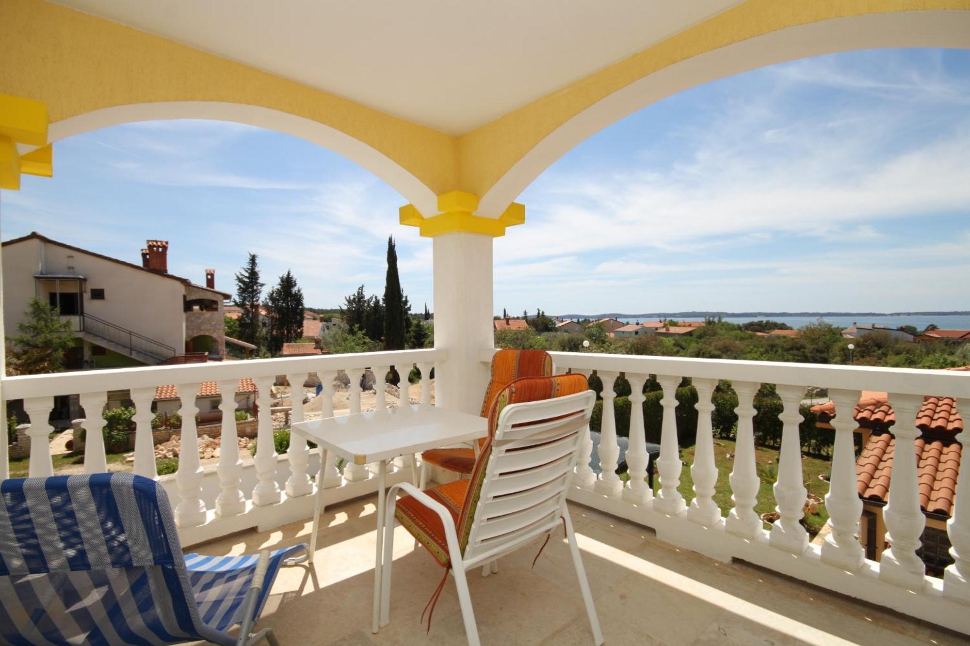 Rooms With A Swimming Pool Peroj, Fazana - 2235 المظهر الخارجي الصورة